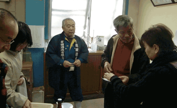 201203116.gif